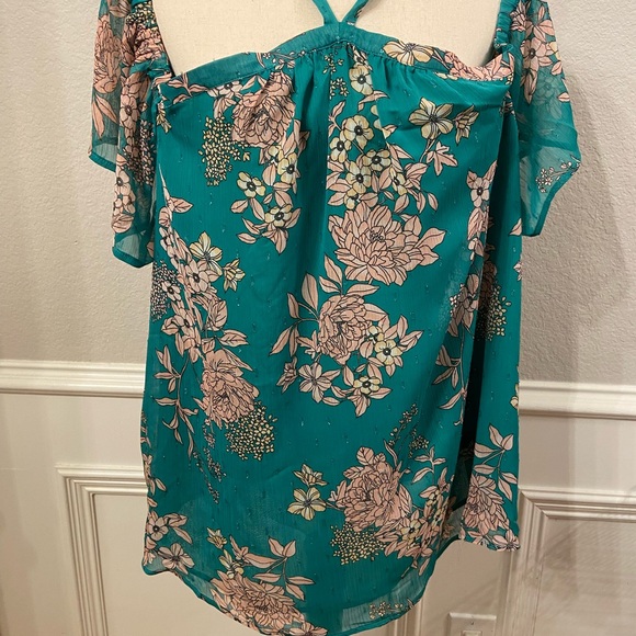 Torrid Plus Size 2 Cold Shoulder Crinkle Chiffon Sheer Lined Green Floral - Picture 5 of 13
